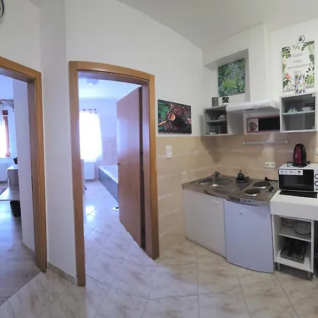 Ξενοδοχείο Le Rose & Park 3*