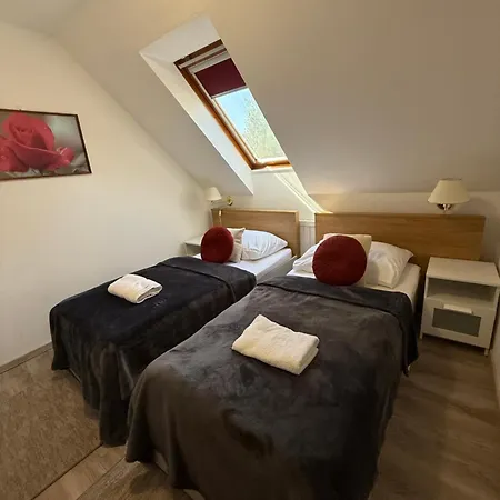 Le Rose & Park Hotell 3*