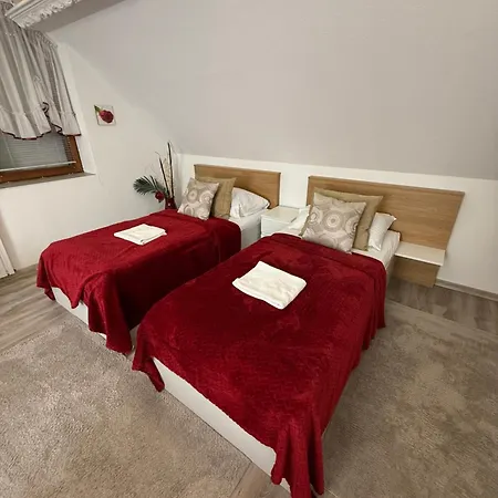 Le Rose & Park 3*