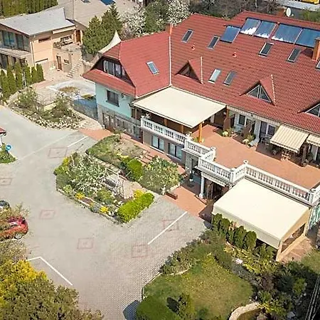 Le Rose & Park 3* Budapest