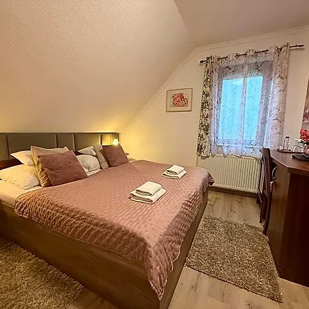 Le Rose & Park Hotell 3*